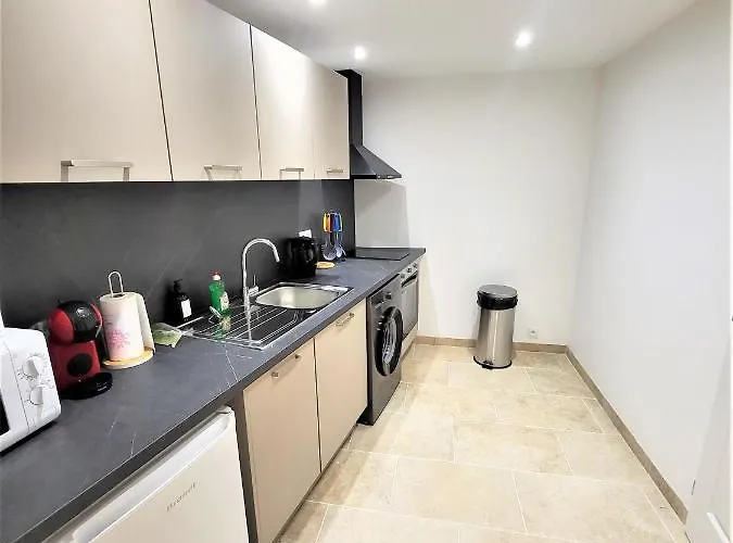 דירה T2 Rdc Neuf/wifi/centre Village